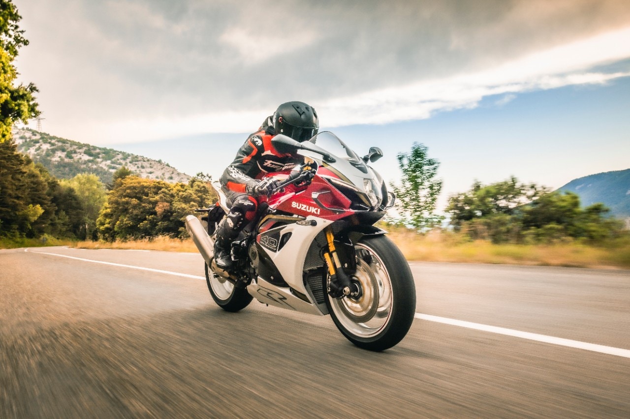 Dueruote TG #256- Suzuki GSX-R1000R, Nolan N20-2, gli assenti di EICMA 2025